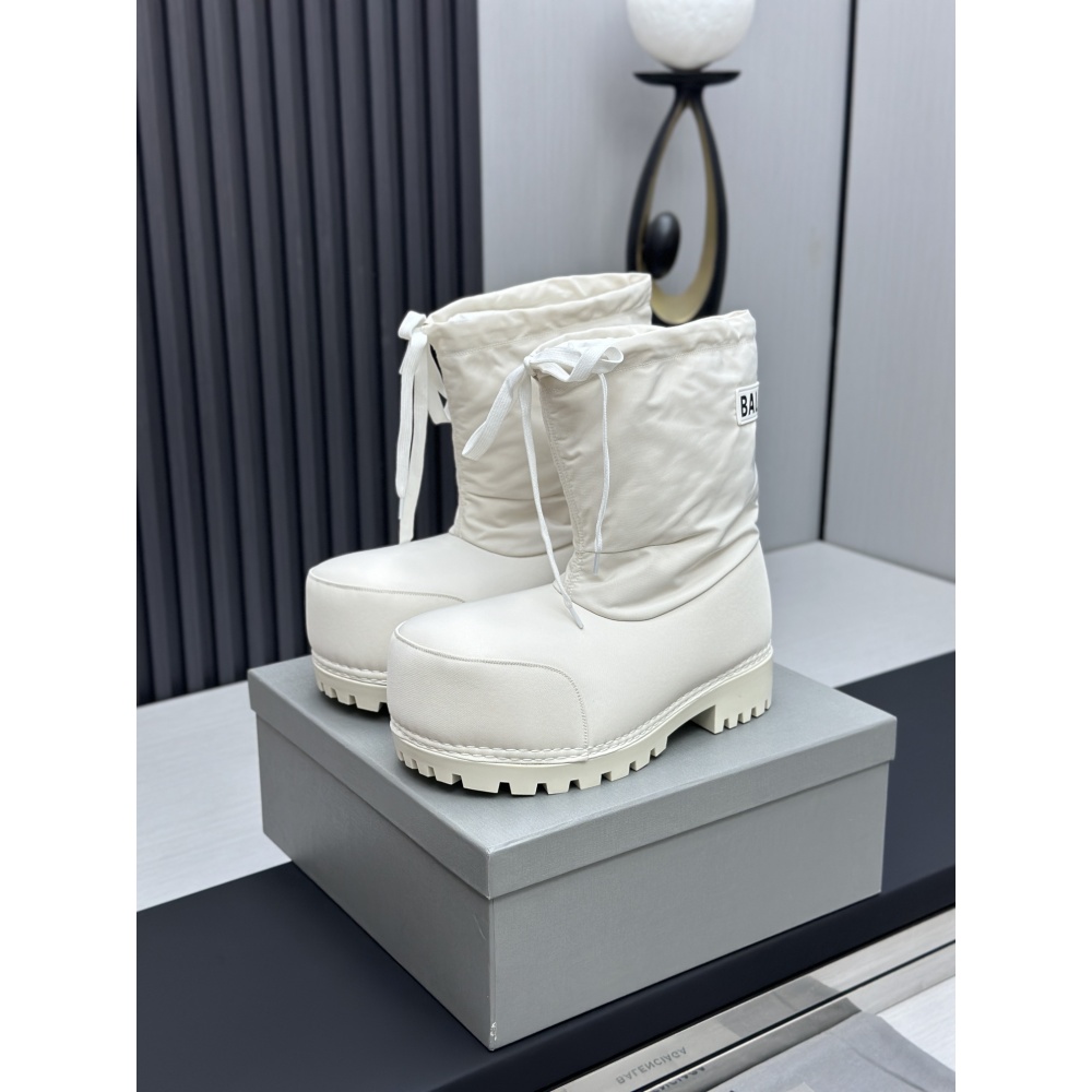 Balenciaga Alaska Low Boot In White Nylon PB 241220