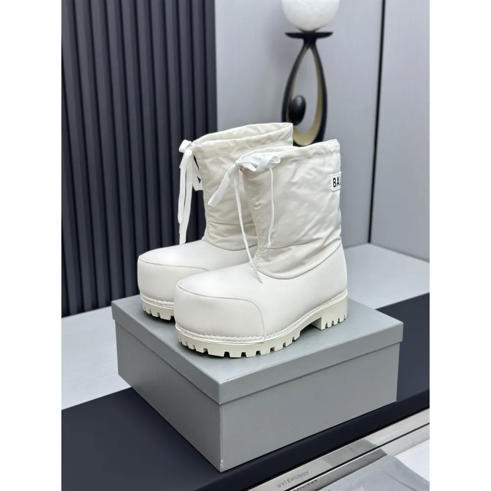 Balenciaga Alaska Low Boot In White Nylon PB 241220