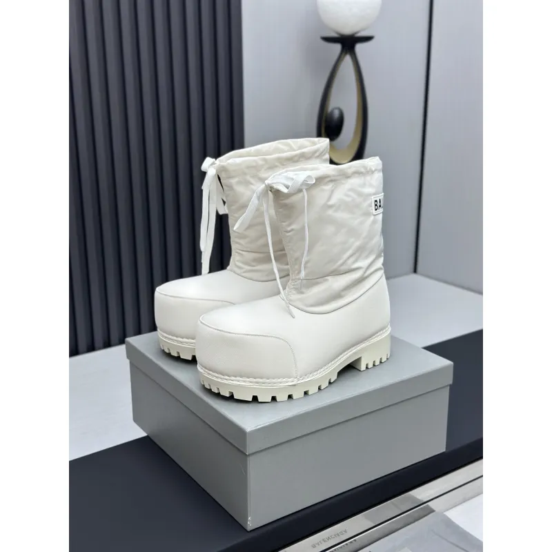 Balenciaga Alaska Low Boot In White Nylon PB 241220