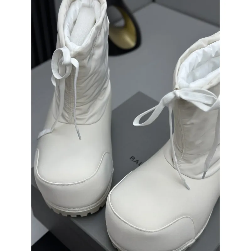 Balenciaga Alaska Low Boot In White Nylon PB 241220