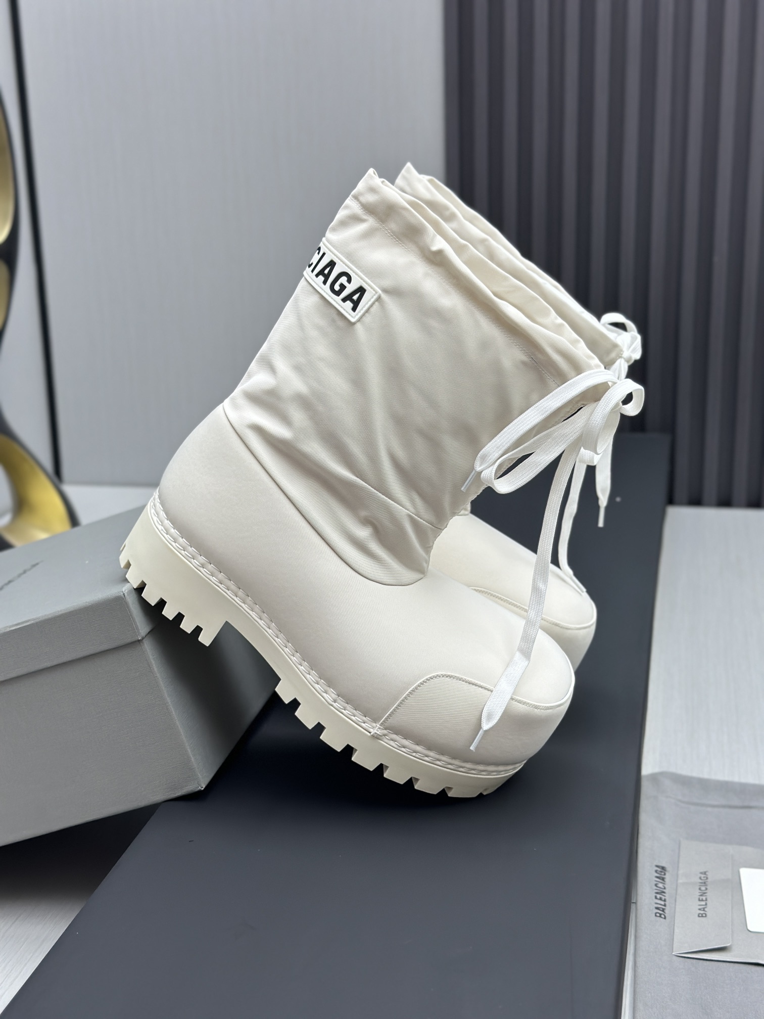Balenciaga Alaska Low Boot In White Nylon PB 241220