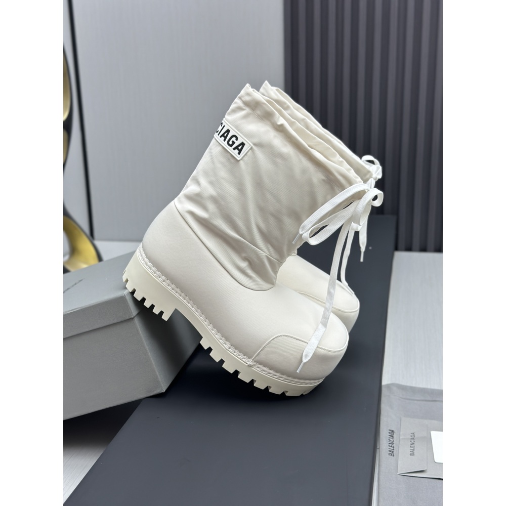 Balenciaga Alaska Low Boot In White Nylon PB 241220