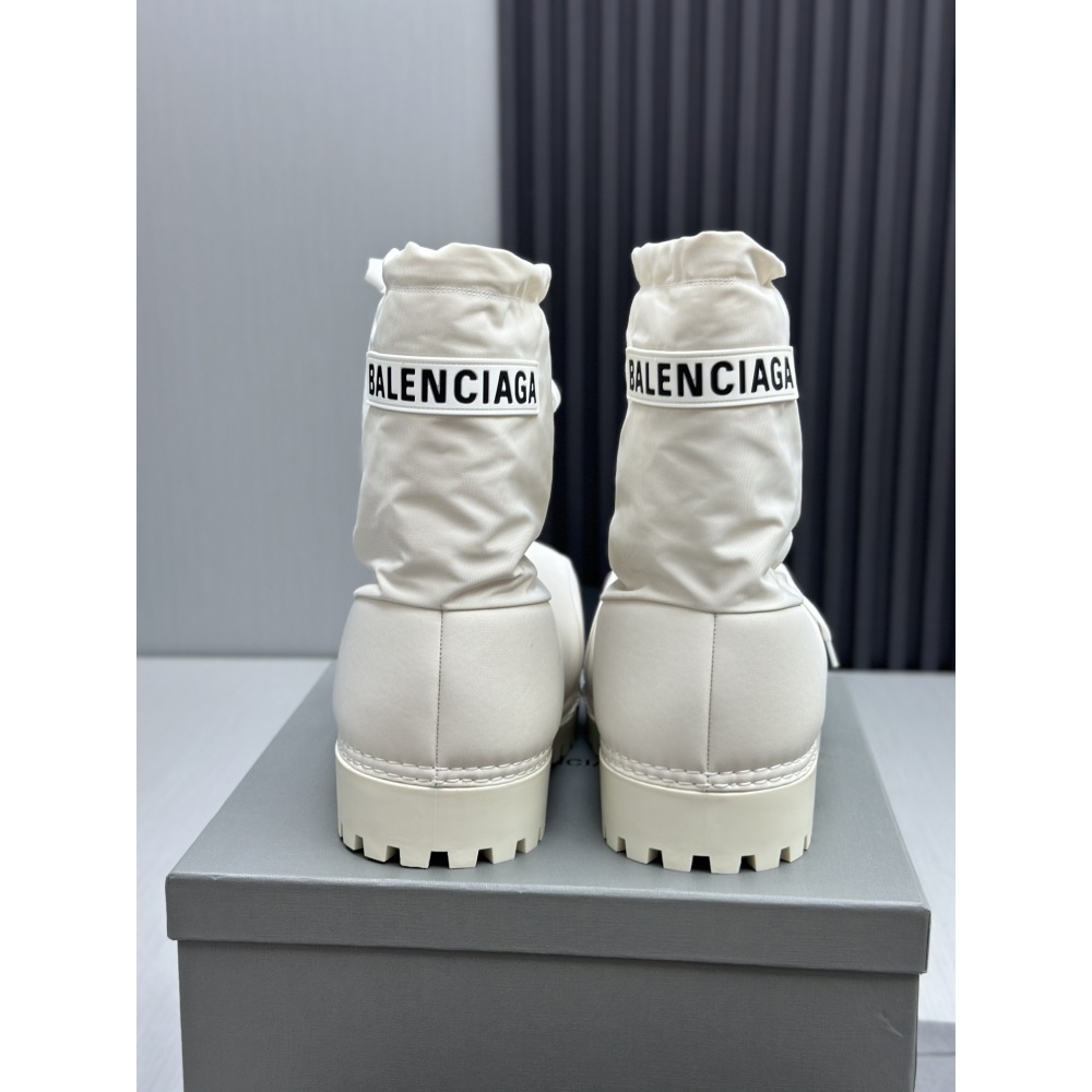 Balenciaga Alaska Low Boot In White Nylon PB 241220