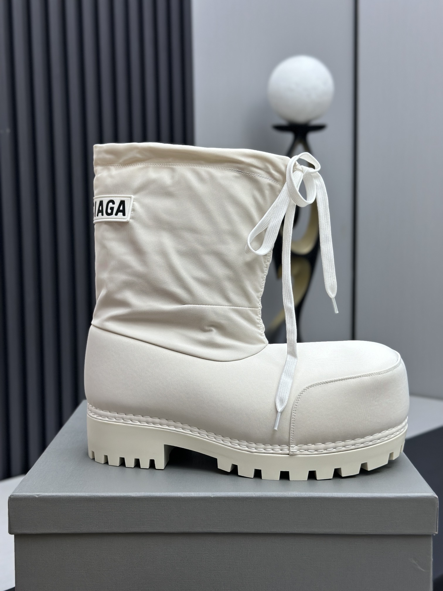 Balenciaga Alaska Low Boot In White Nylon PB 241220