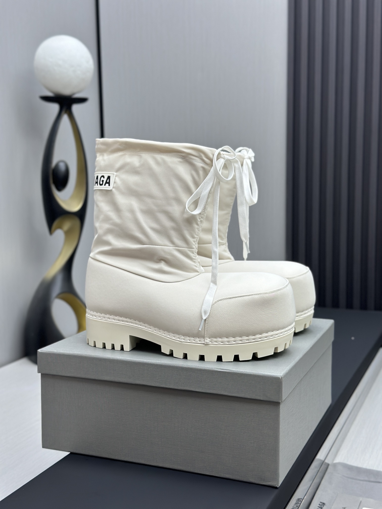 Balenciaga Alaska Low Boot In White Nylon PB 241220