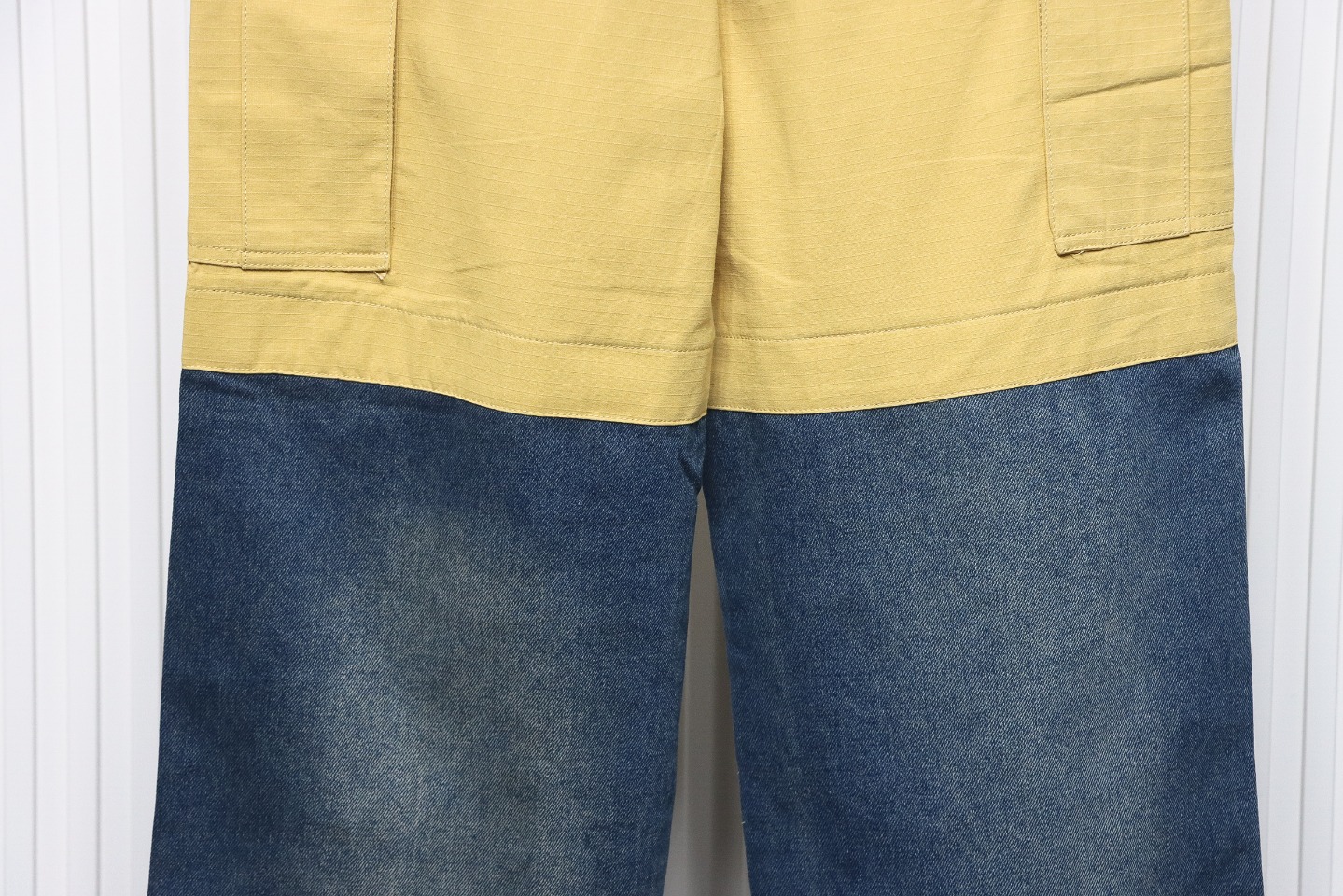 Balenciaga Patch Cotton Wide Cargo Pants Beige Blue CK 3102024020