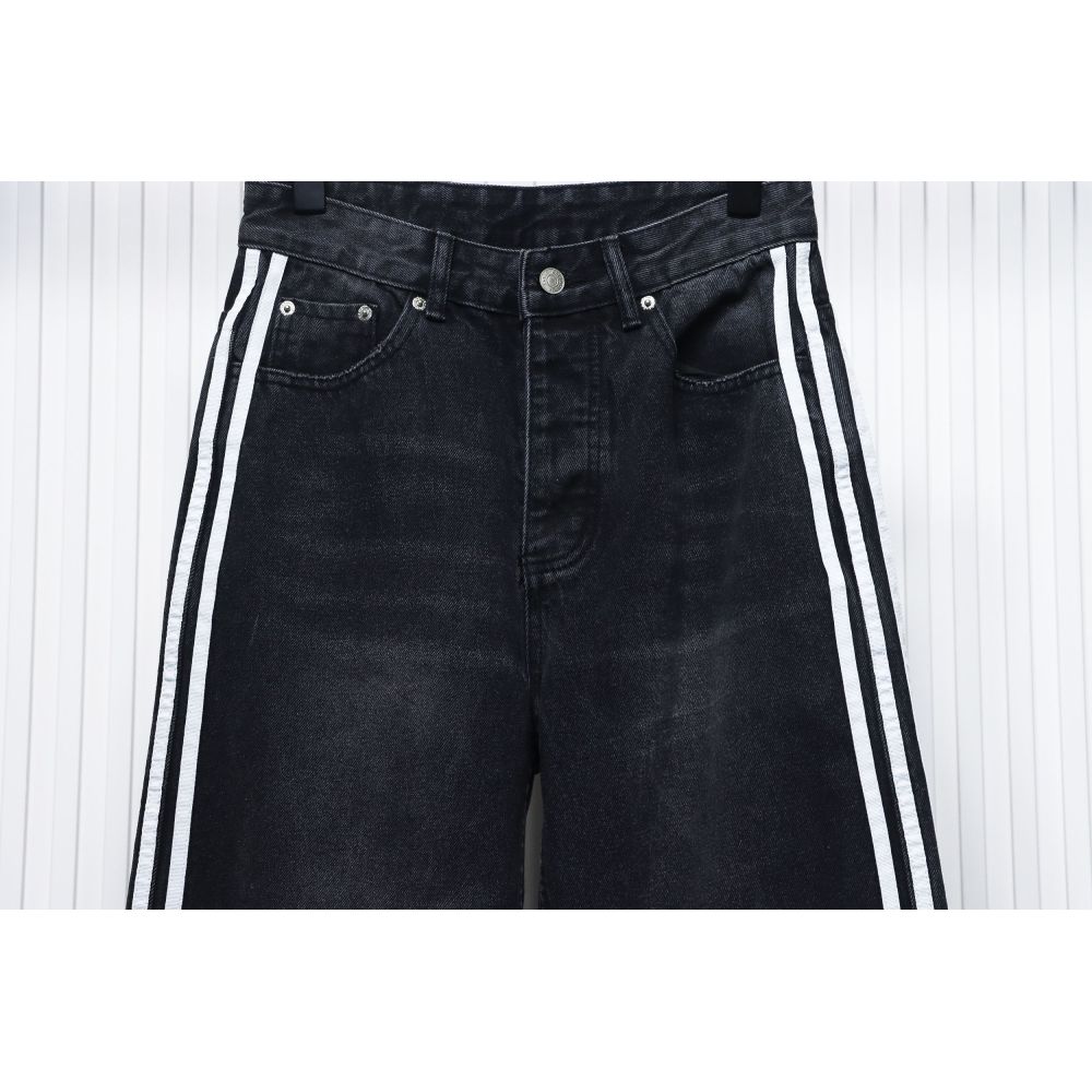 Balenciaga x Adidas Side Stripes Baggy Jeans in Black CK 2802024016