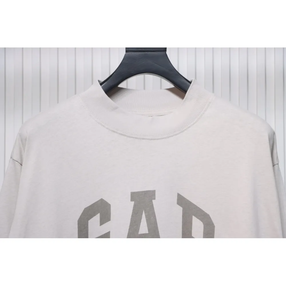 YEEZY x GAP x BALENCIAGA BEIGE CK20241225