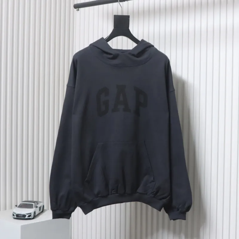 YEEZY x GAP x BALENCIAGA BLACK CK20241225