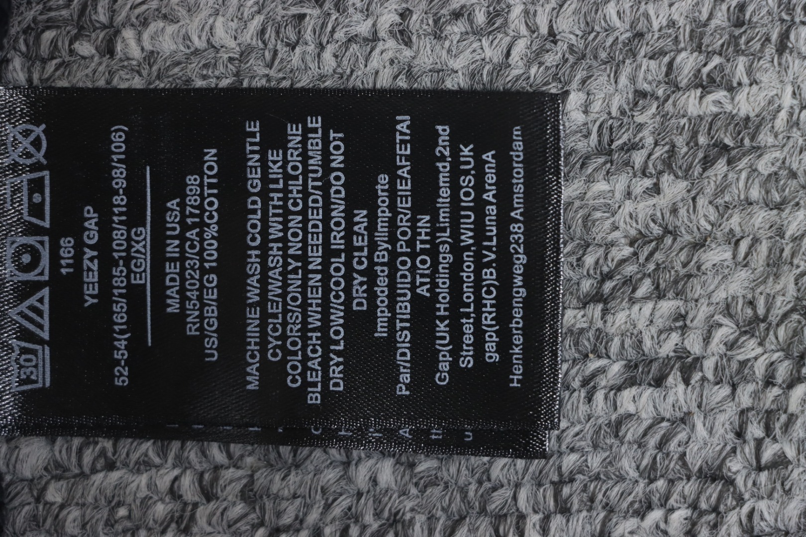 YEEZY x GAP x BALENCIAGA BLACK Hoodie CK20241225