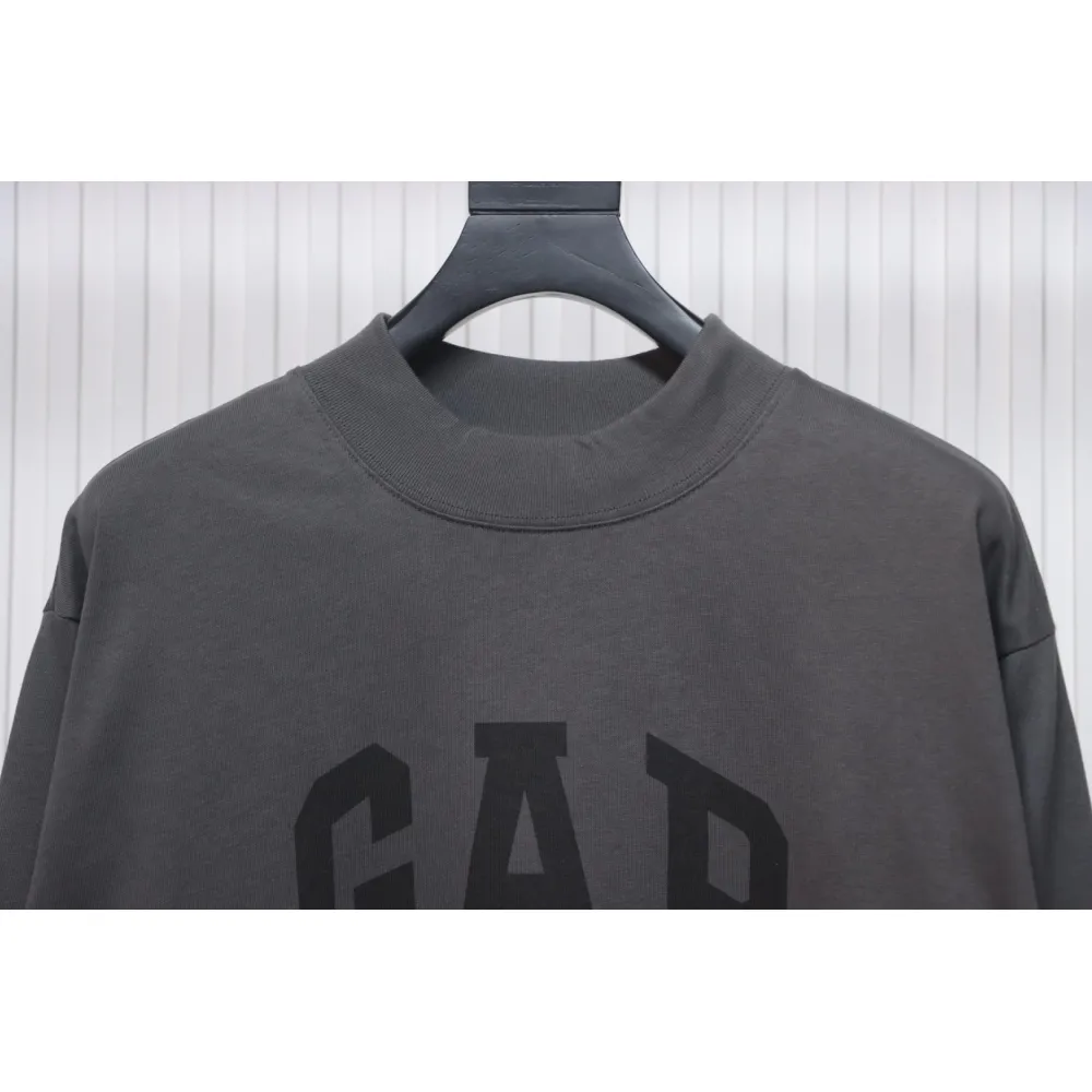 YEEZY x GAP x BALENCIAGA GREY CK20241225