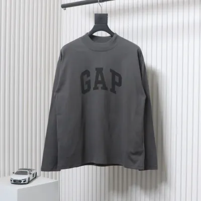 YEEZY x GAP x BALENCIAGA GREY CK20241225 01
