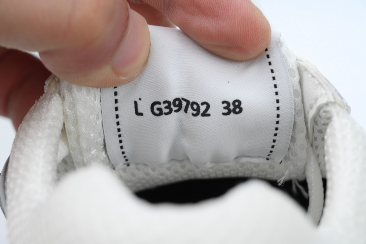 Chanel CC Logo Sneaker Black Silver