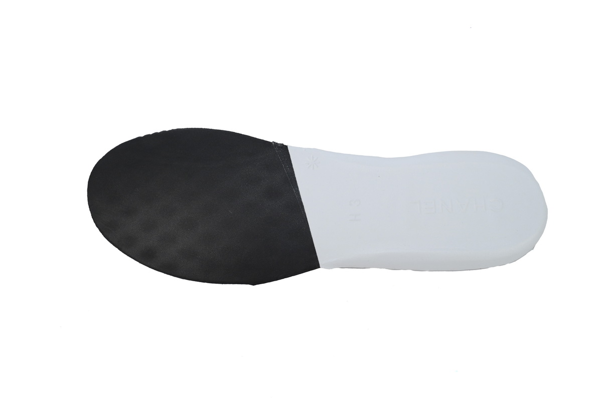 Chanel CC Logo Sneaker Black Silver