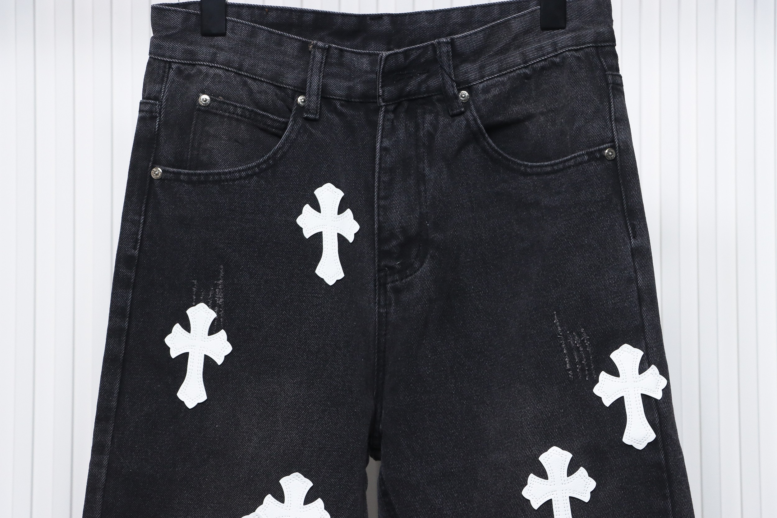 Chrome Hearts White Leather Cross Jean CK 2402023014