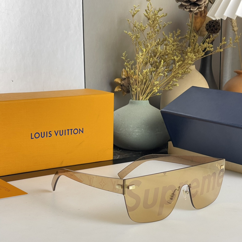 Louis Vuitton × Supreme Mirrored capital letter sunglasses