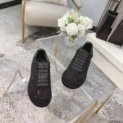 Alexander McQueen Sequined Sneaker PB250305 02