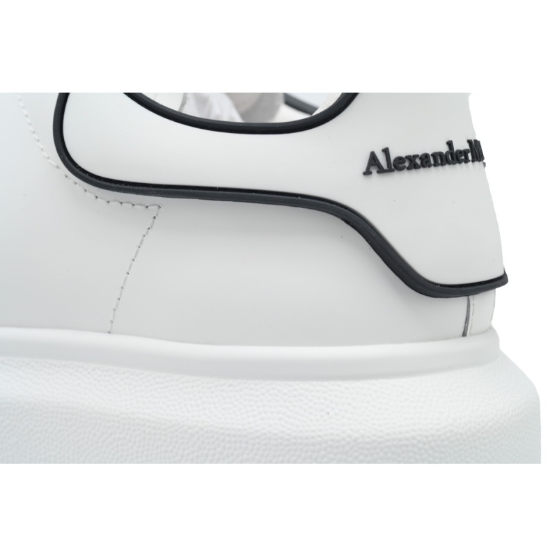Alexander McQueen Sneake White Black