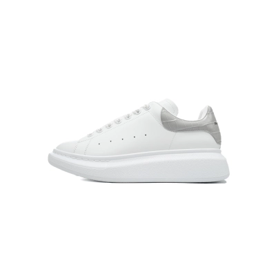 Alexander McQueen Sneake White Gray 01