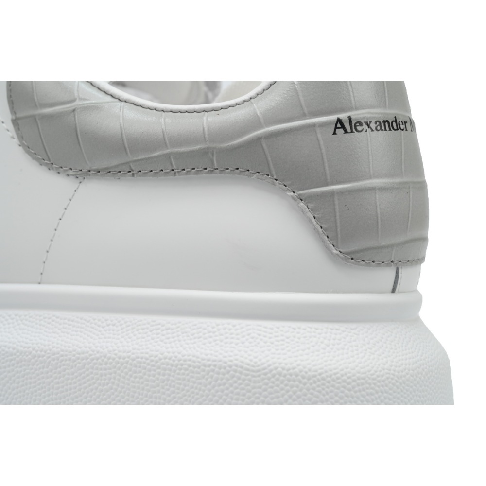 Alexander McQueen Sneake White Gray