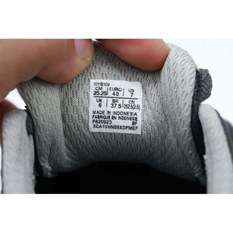 Asics Gel-Kahana 8 'Retro Grey' 1011B109-031