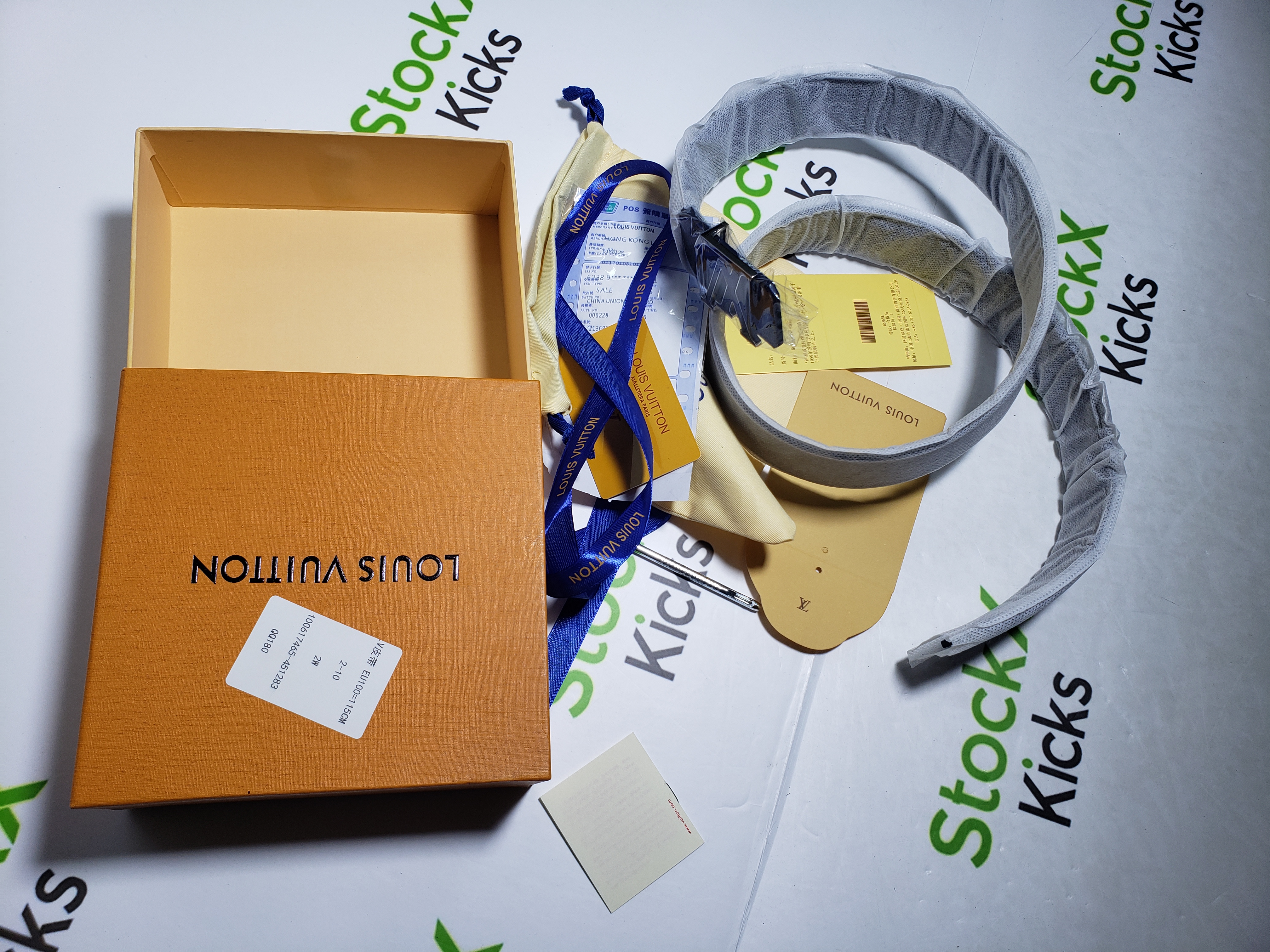 [Add One] Louis Vuitton LV Initiales Reversible Belt Monogram Cobalt Taiga 40MM Blue CK0725