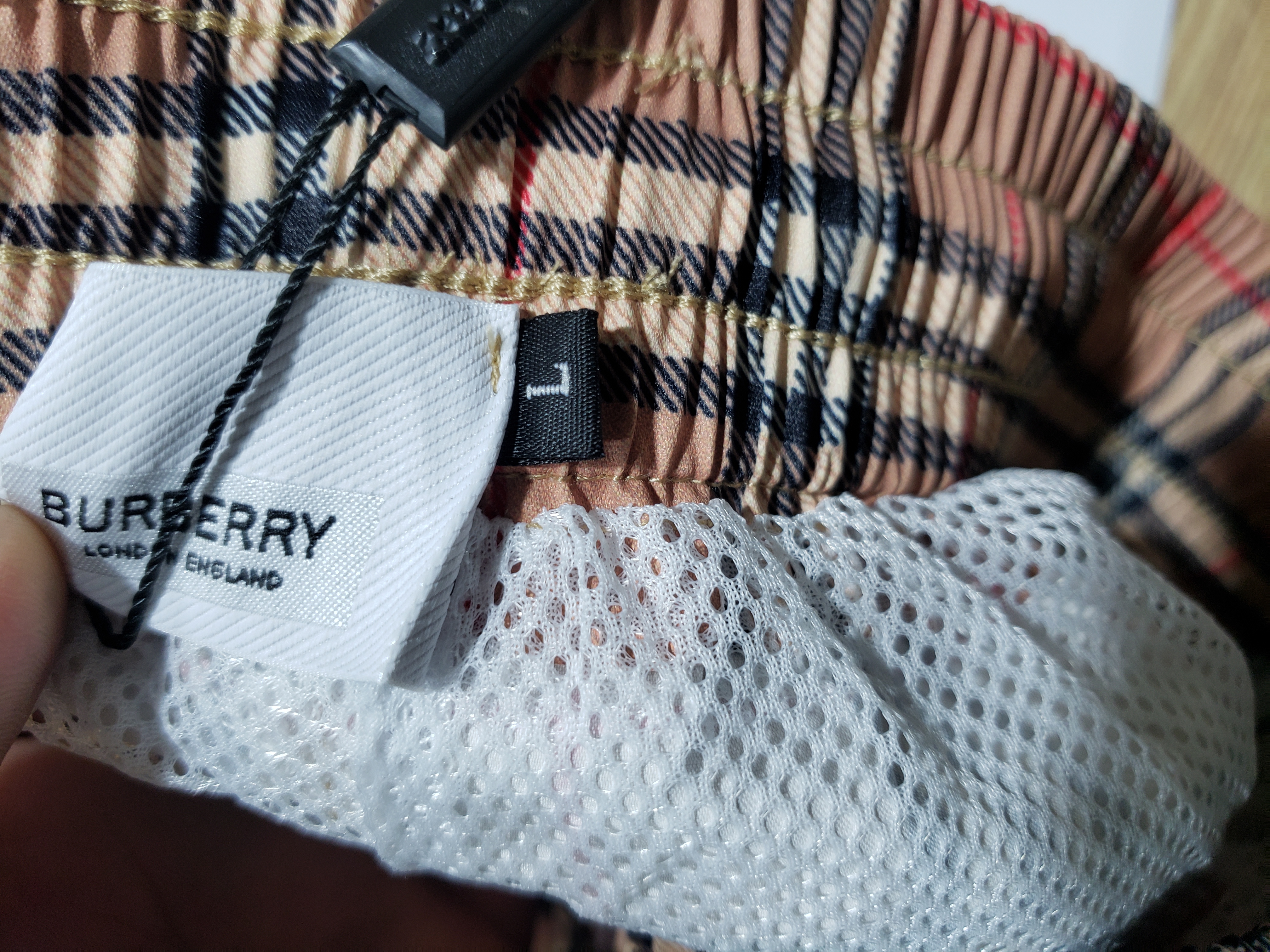 Burberry Check Stretch Cotton Shorts Archive Beige CK250114