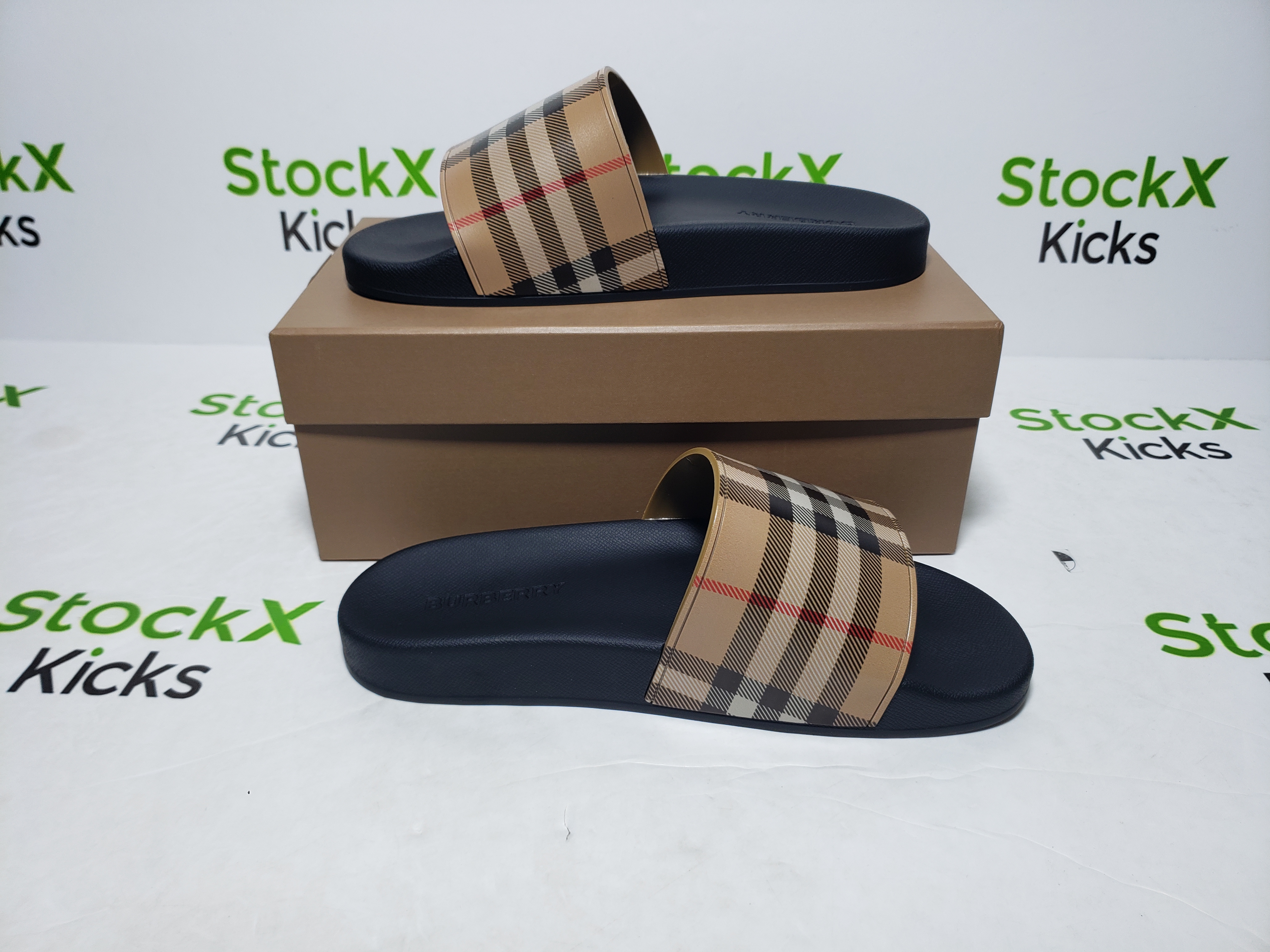 Burberry Vintage Check Slides Archive Beige CK241218