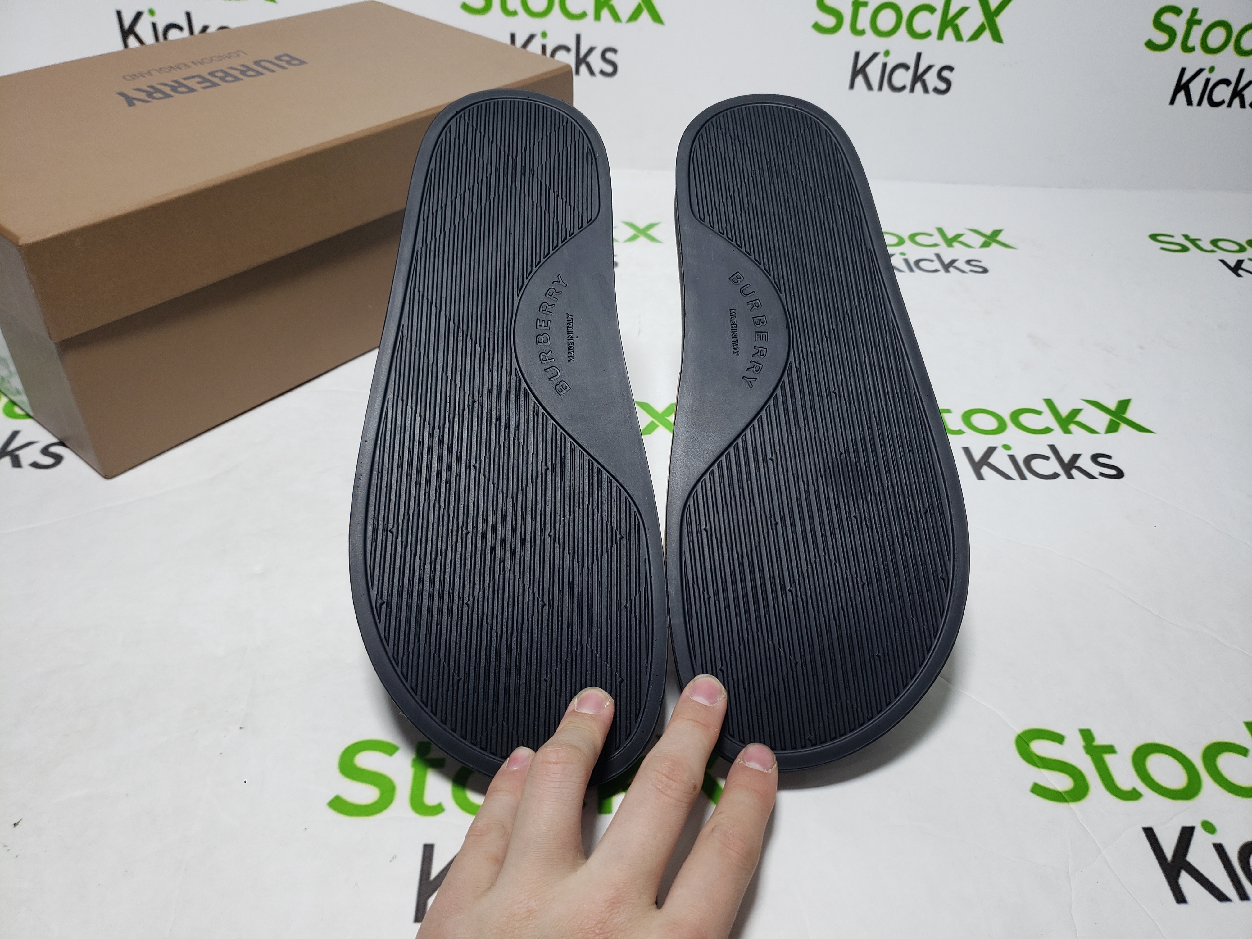 Burberry Vintage Check Slides Archive Beige CK241218