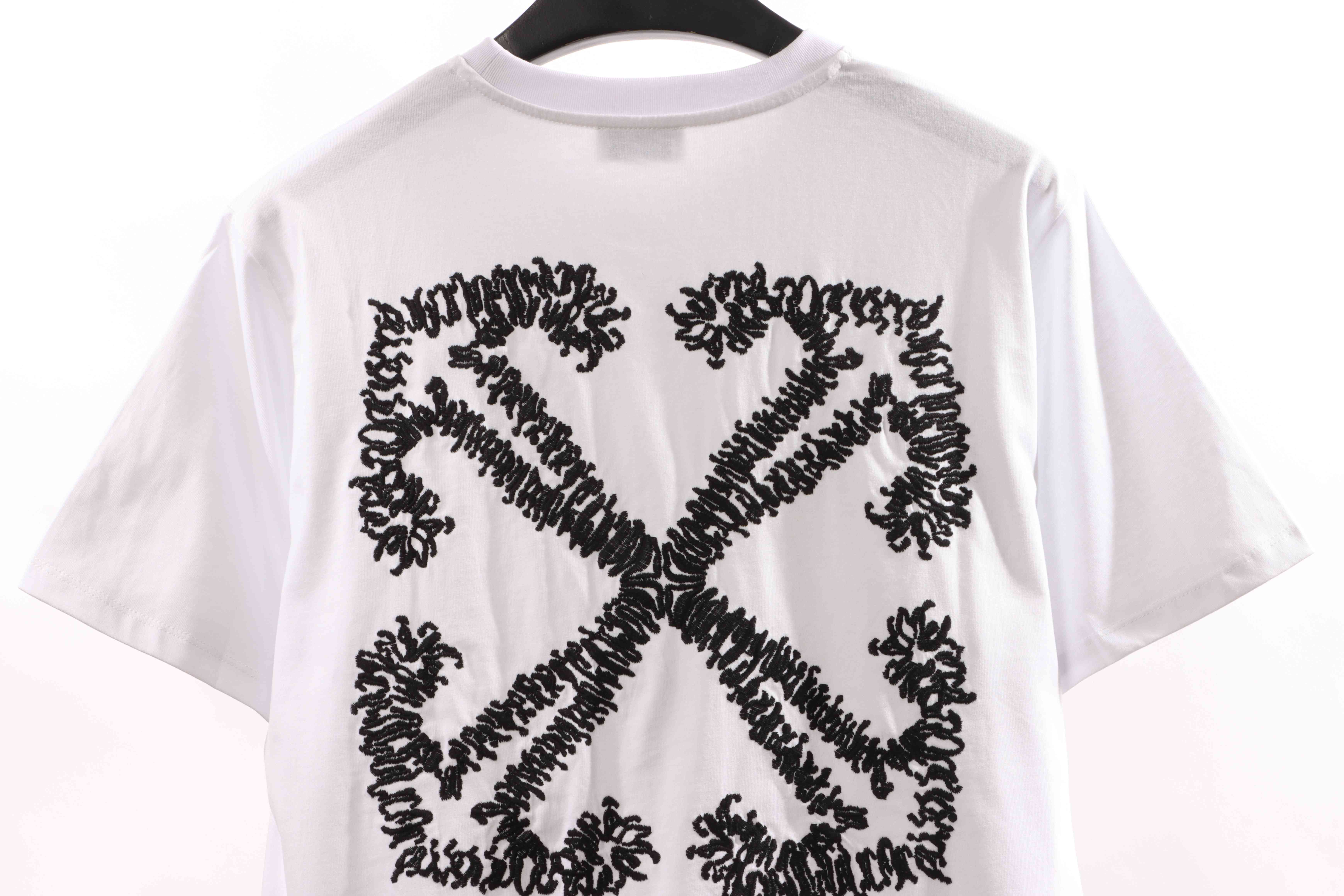 Off White Embroidered arrows T-Shirt 0543