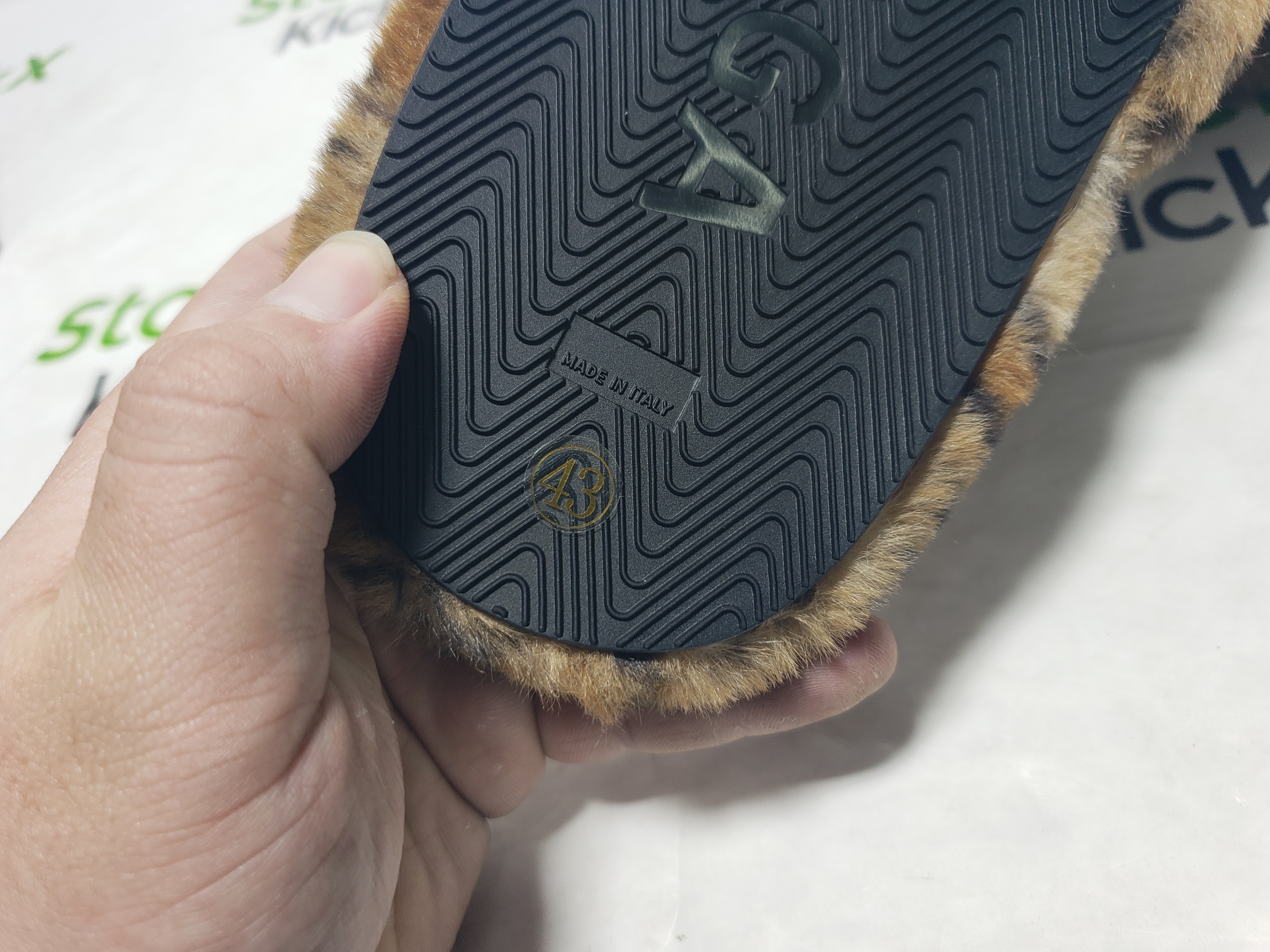 Balenciaga Furry Slides 'Leopard' CK20241225