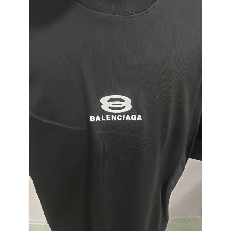 Balenciaga T-Shirt KT23105