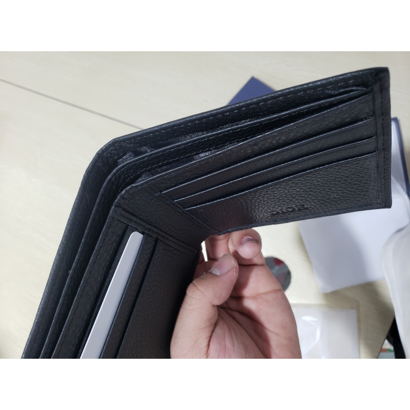 Dior Compact Wallet Beige And Black Dior Oblique Jacquard 2OBBC027YSE_H05E