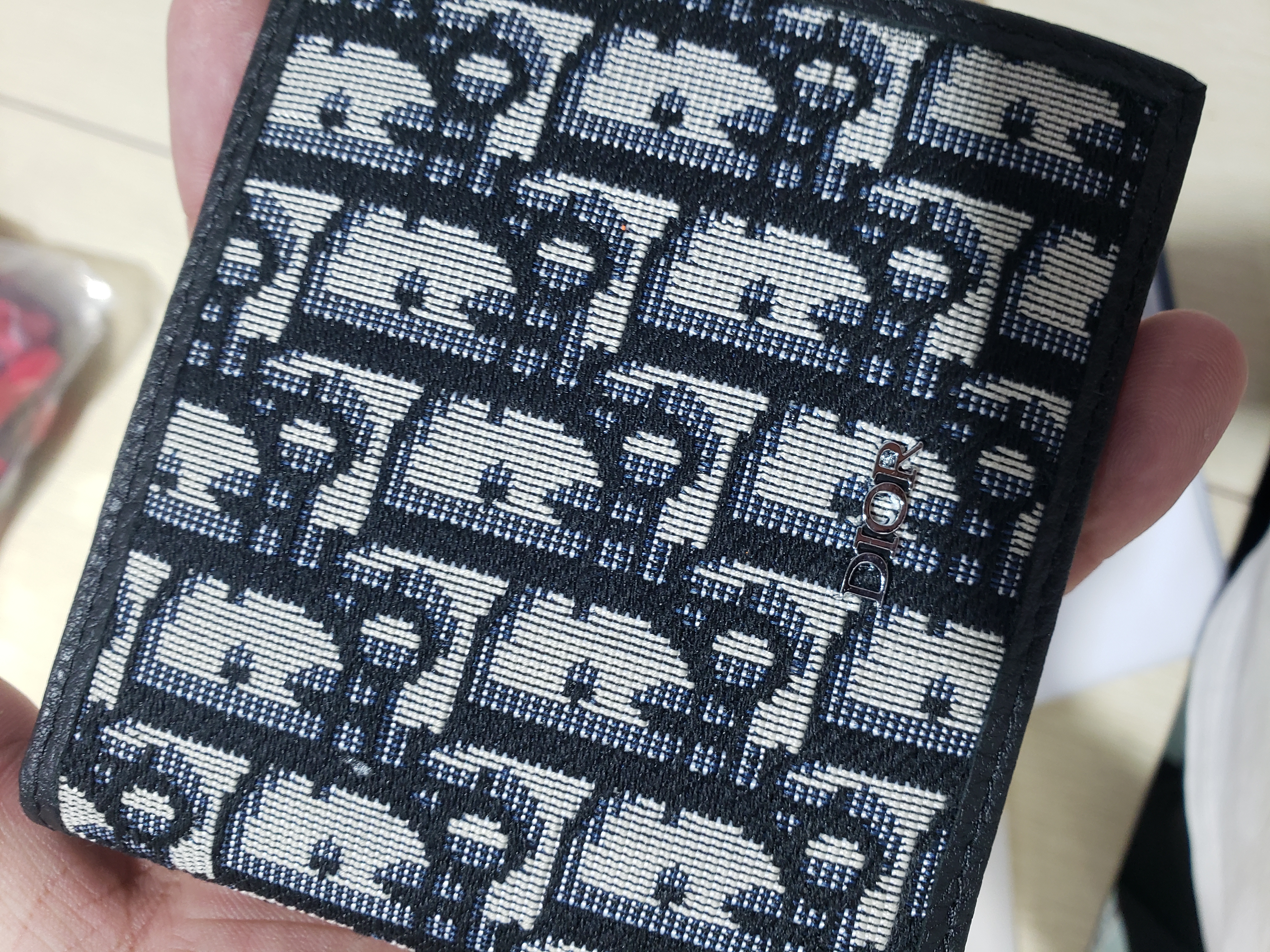 Dior Compact Wallet Beige And Black Dior Oblique Jacquard 2OBBC027YSE_H05E