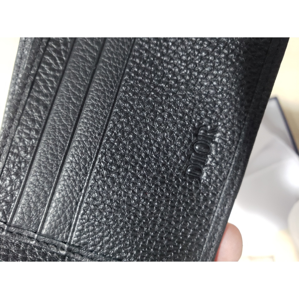 Dior Compact Wallet Beige And Black Dior Oblique Jacquard 2OBBC027YSE_H05E