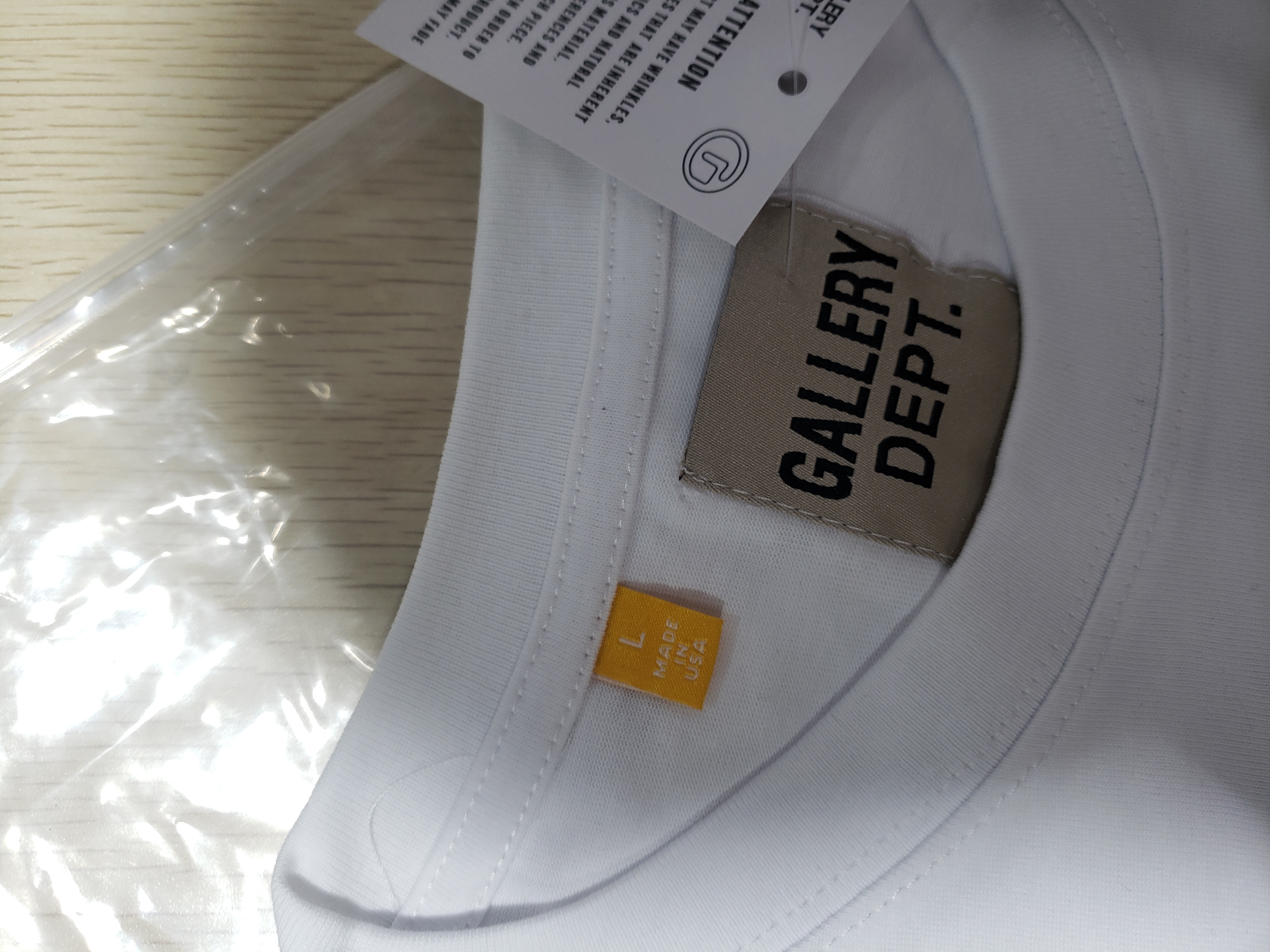 GALLERY DEPT. PAINT SHOP SOUVENIR TEE