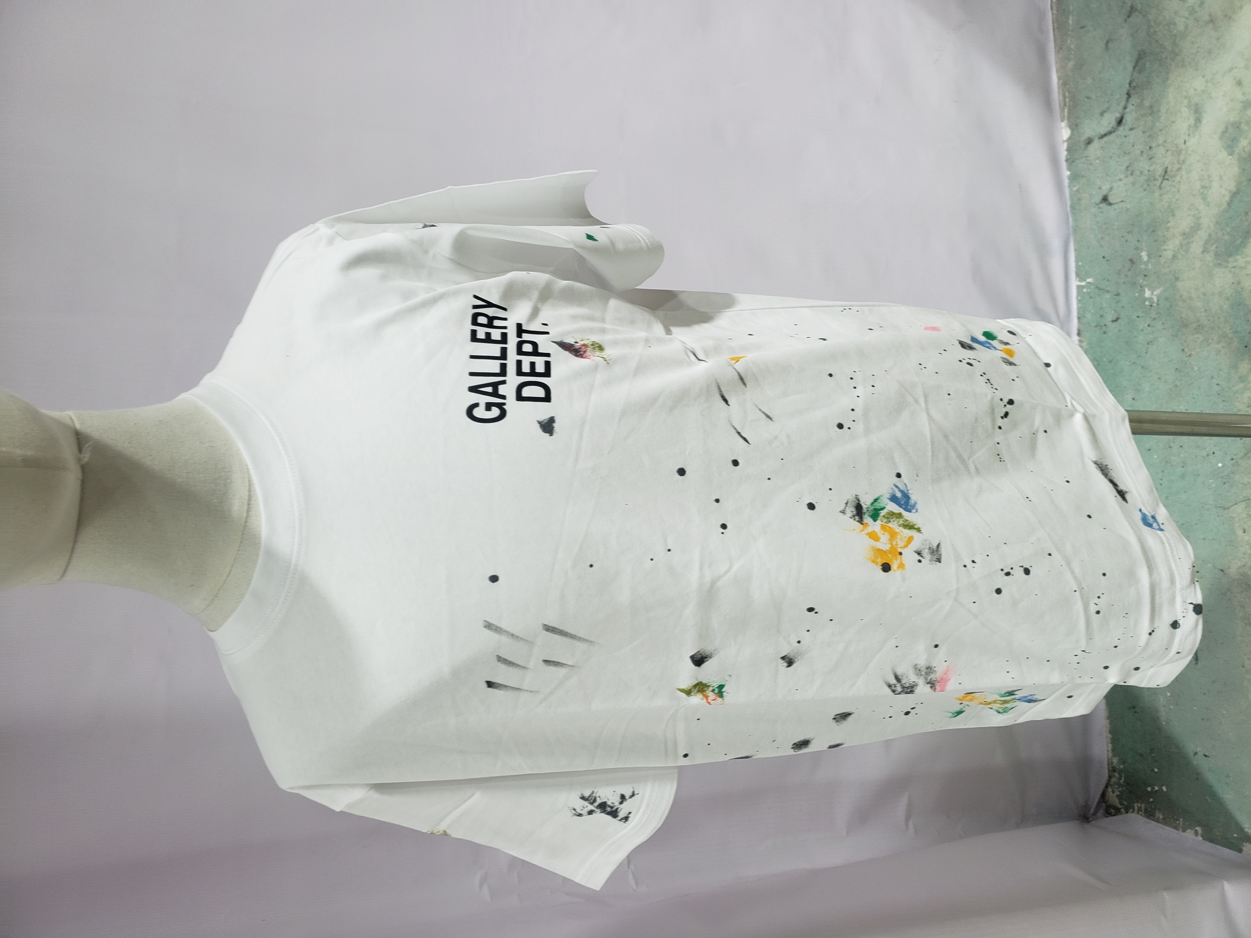 GALLERY DEPT. PAINT SHOP SOUVENIR TEE