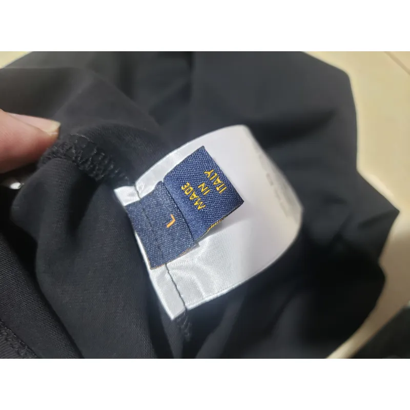 Louis Vuitton T-Shirt 204917