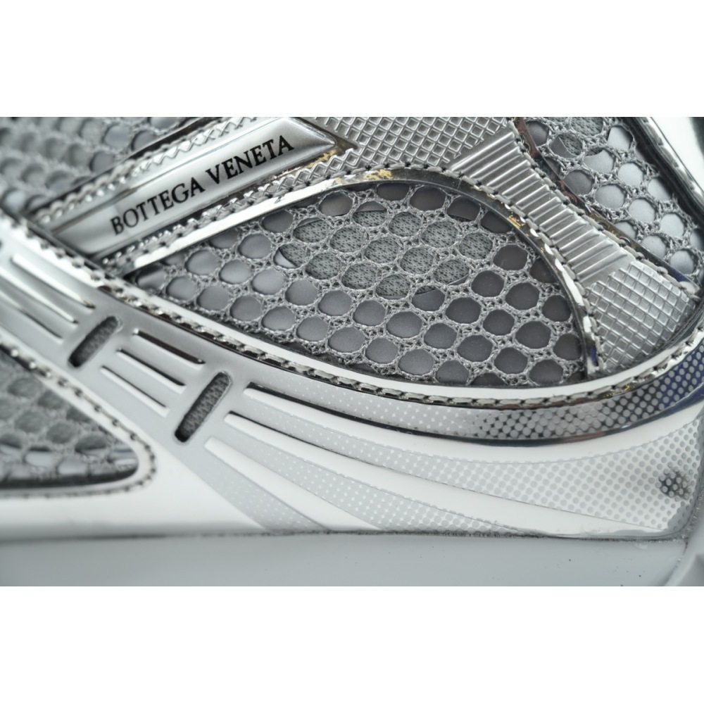 Bottega Veneta Orbit Silvery