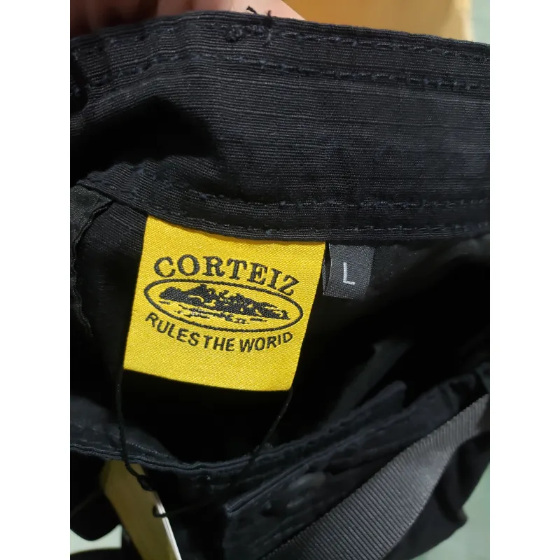 Corteiz Alcatraz Cargo Shorts Black