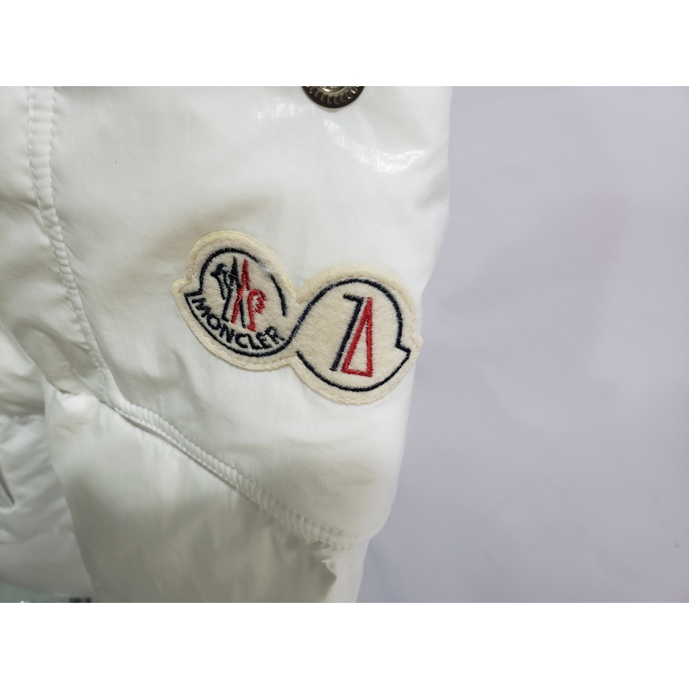 Moncler Dincer padded Down Jacket White YZ MM013