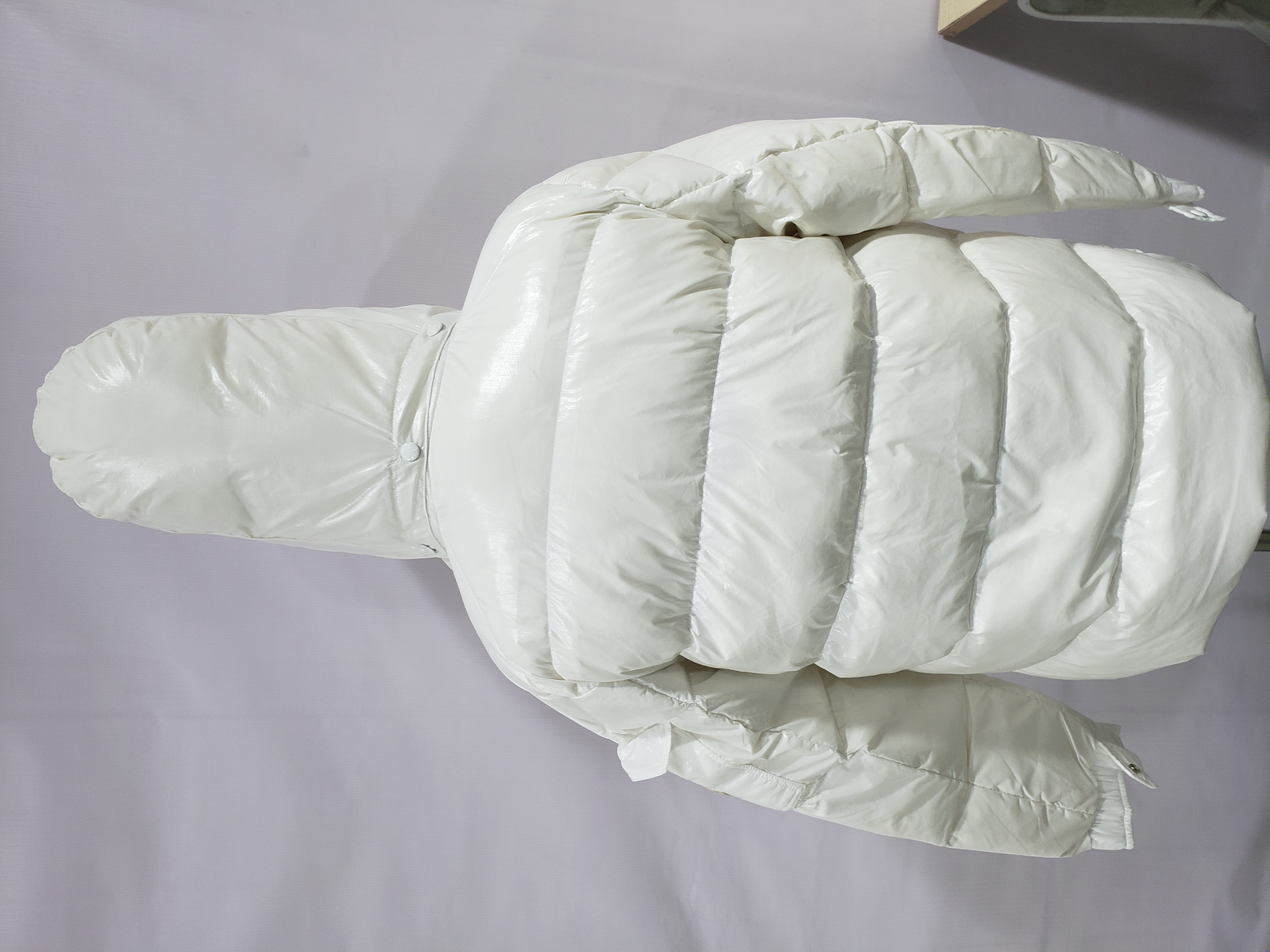 Moncler Dincer padded Down Jacket White YZ MM013