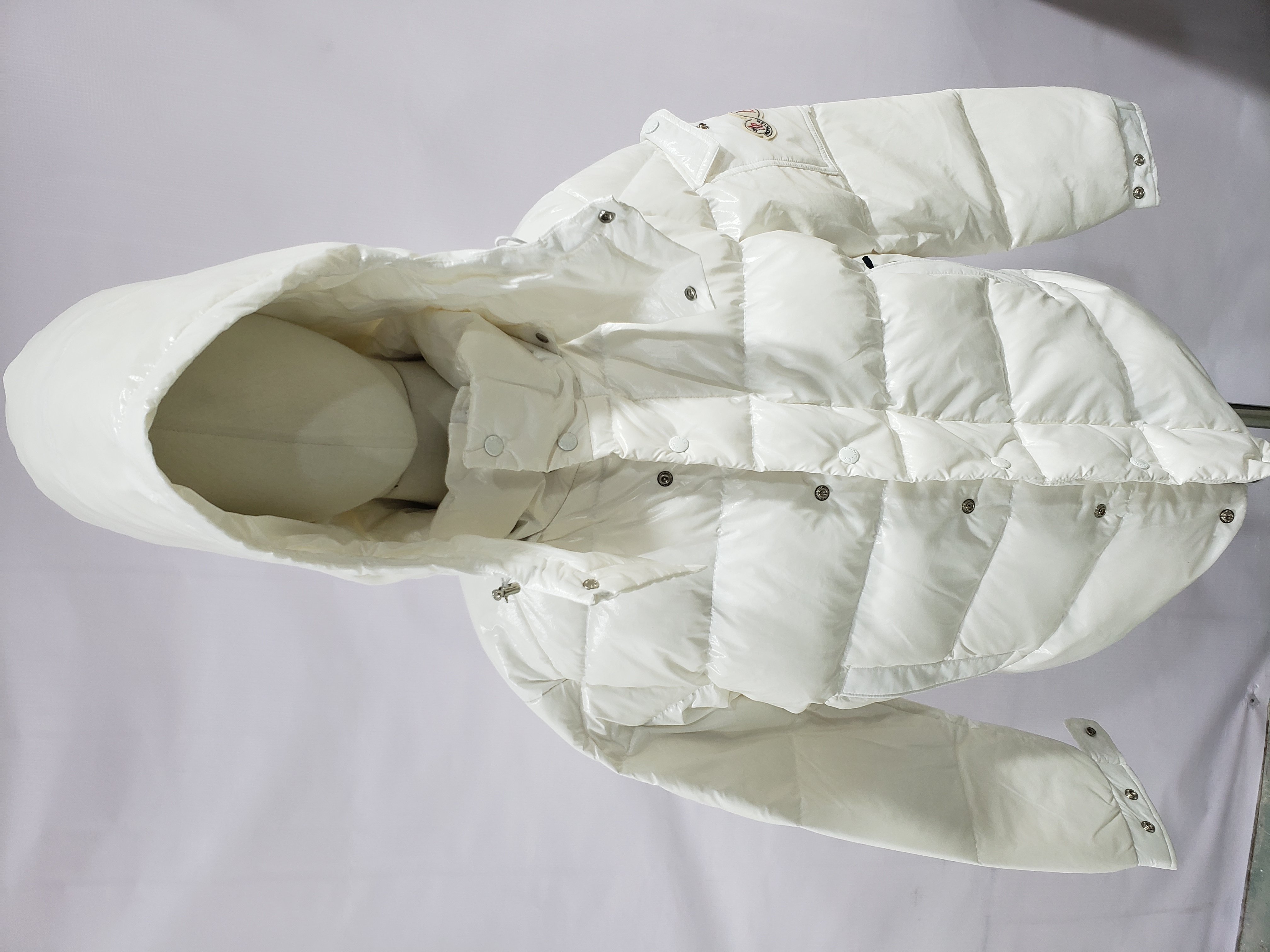 Moncler Dincer padded Down Jacket White YZ MM013