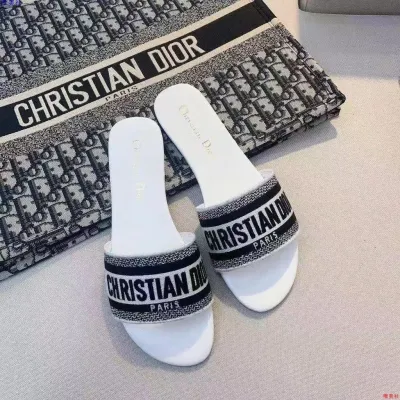 DIOR Classic Dway Slide White 01