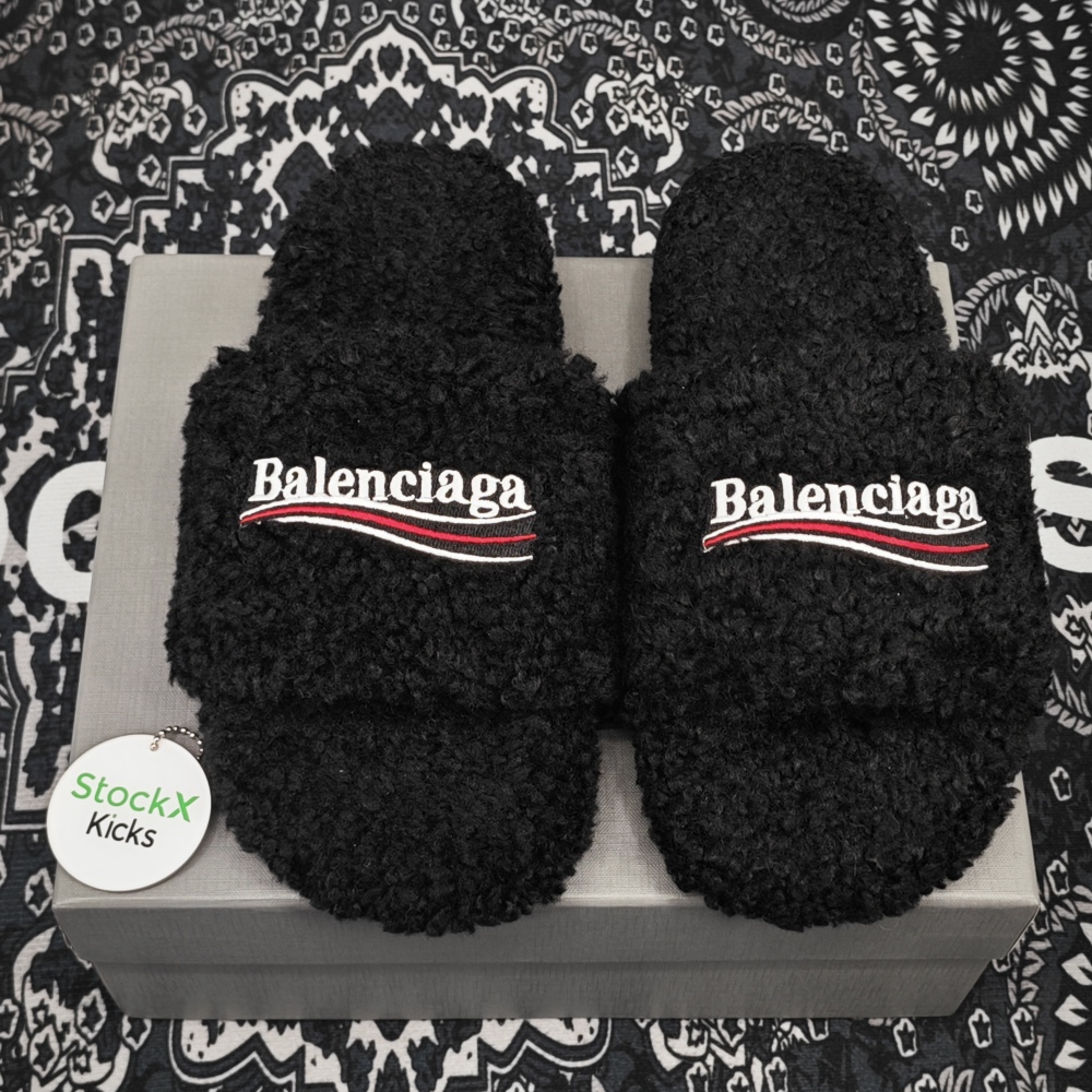 Balenciaga Black Furry Slides（QC needs at least 5 days or more）
