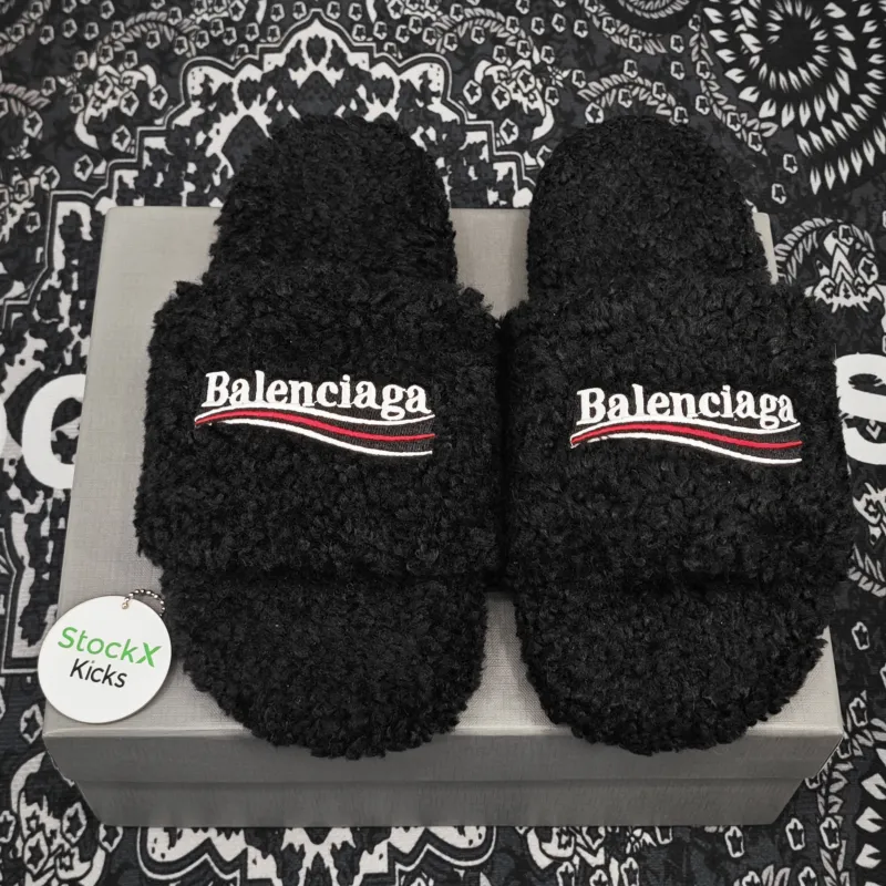 Balenciaga Black Furry Slides（QC needs at least 5 days or more）