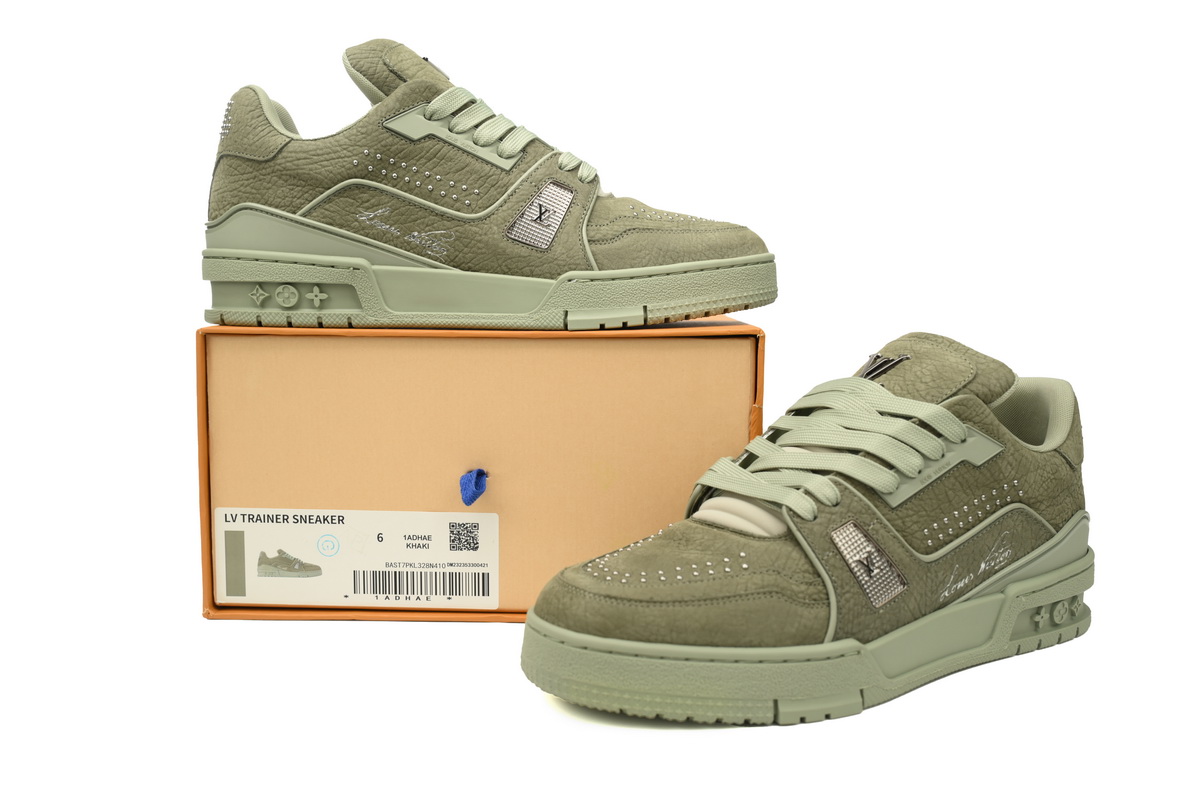 Louis Vuitton Trainer Sneaker Green 1AHTG3