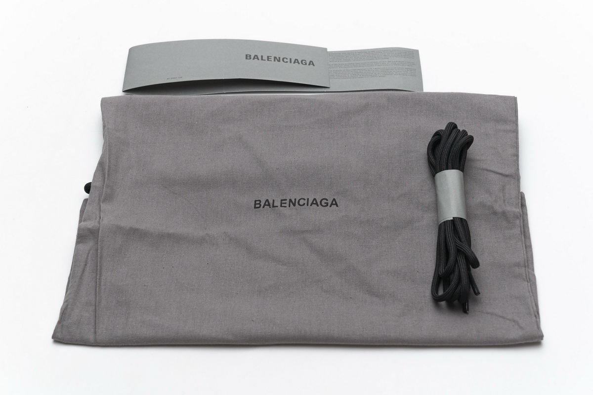 Balenciaga Track 2 Sneaker Champagne Black 570391 W2GN9 2009