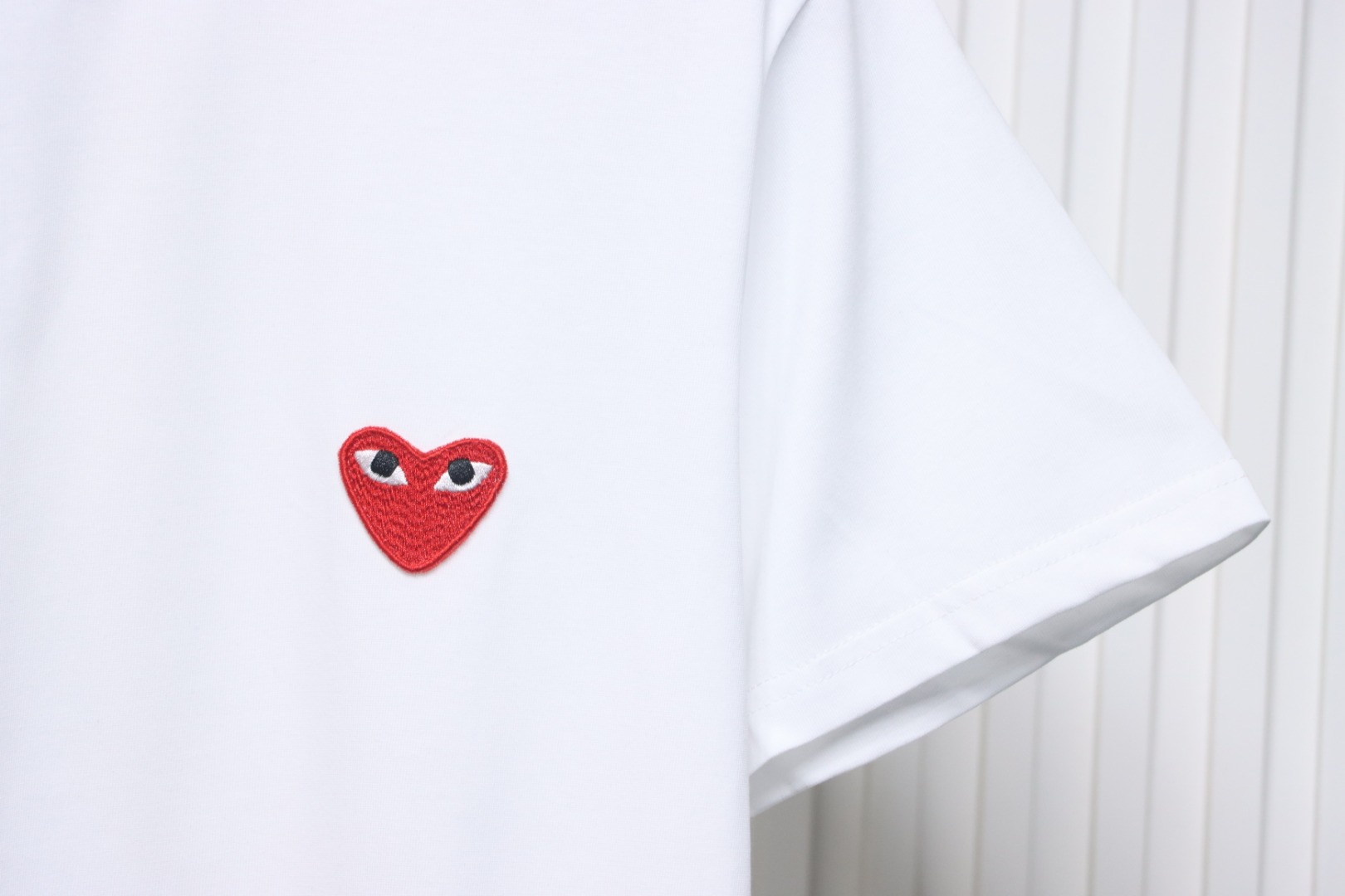 CDG PLAY Heart Round Neck T-shirt