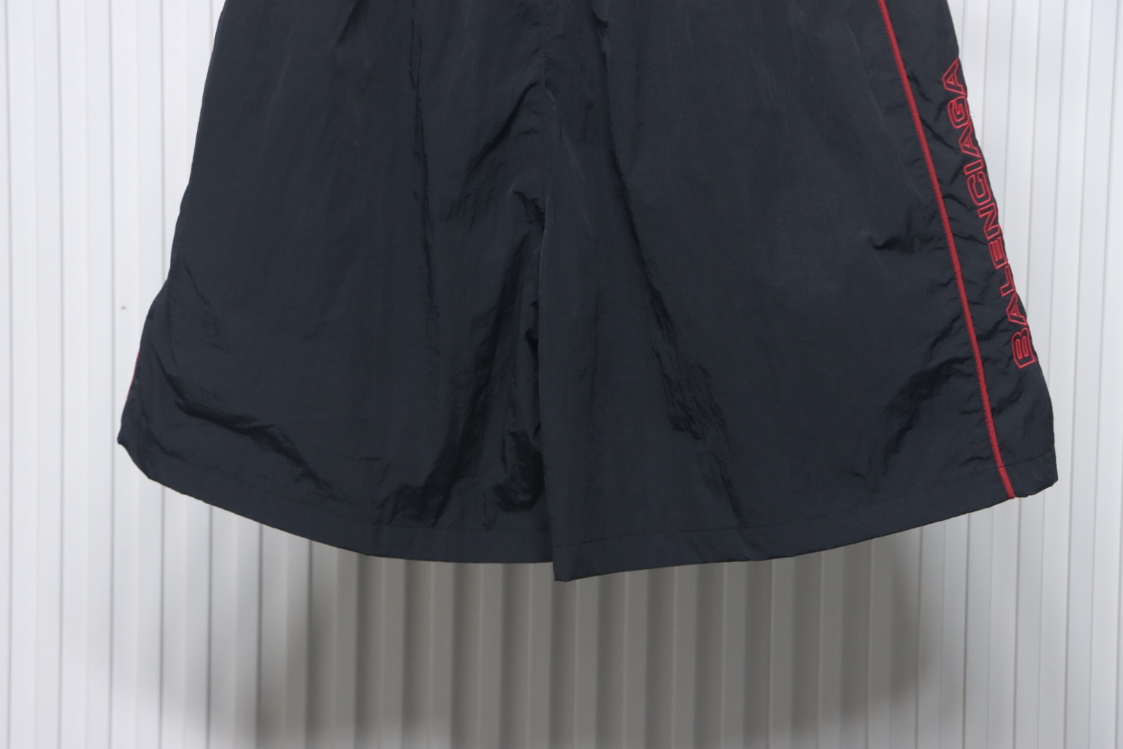 Balenciaga Nylon Shorts for Men 814568 TRO321000